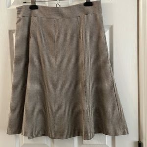 Flared skirt with lining, herringbone pattern